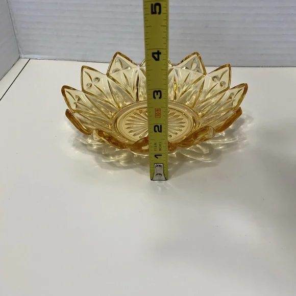 Federal Glass Dish Bowl Amber Yellow Sunburst Sunflower Petal MCM 6” Vintage - Picture 5 of 6